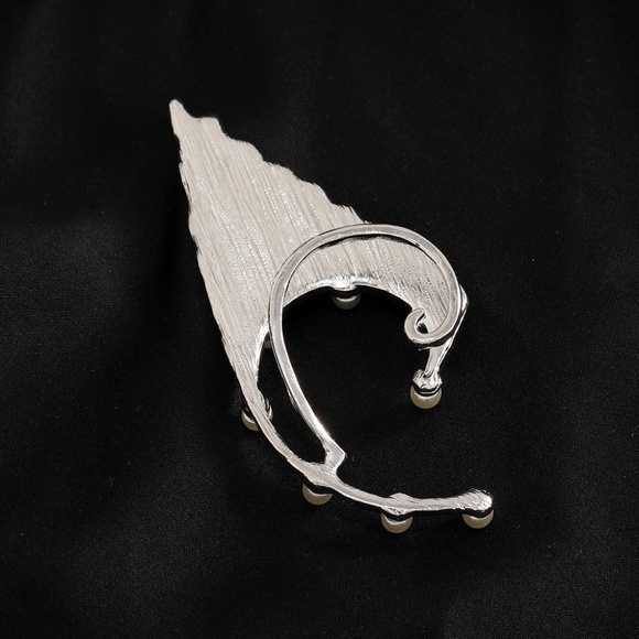 Unique Pair Elf Ear Cuff, Elf Ears, Elf Ear Wraps, Left and Right Ear - Picture 4 of 10